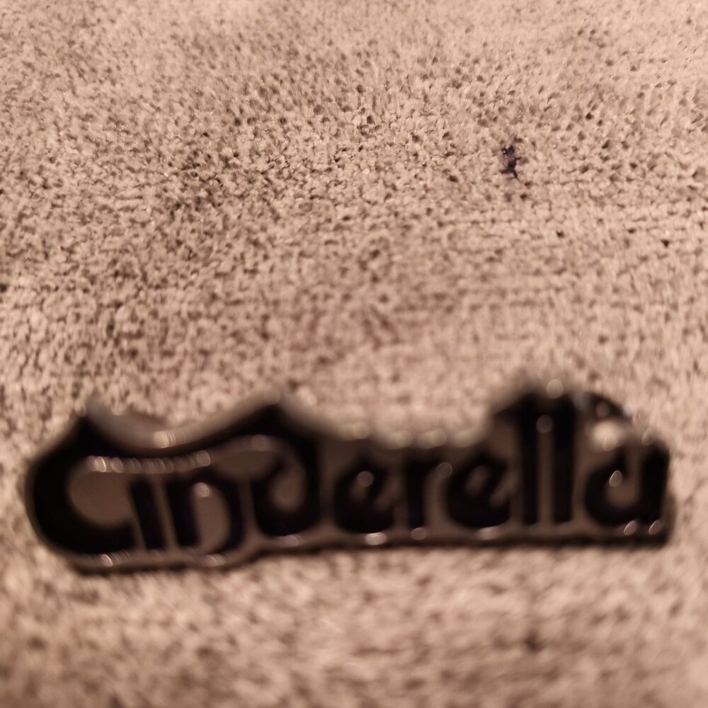 CINDERELLA BAND NAME LOGO PIN BACK JACKET PIN